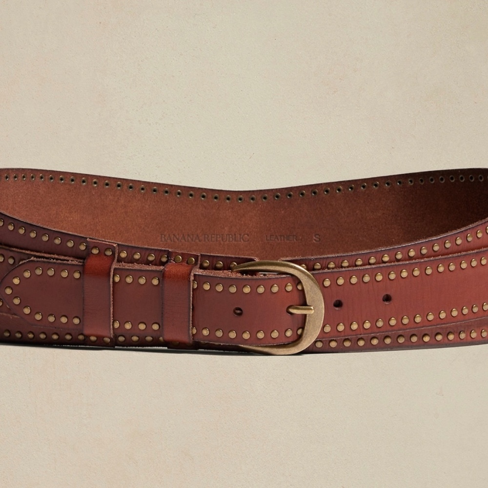 Banana Republic Valle Studded Belt Size SM NWT